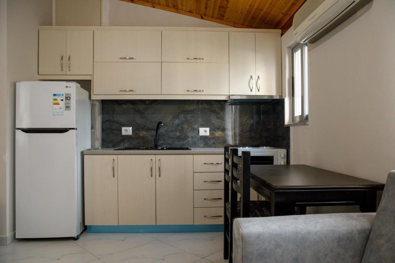 Logli Apartments จีโรคาสเตอร์ ภายนอก รูปภาพ